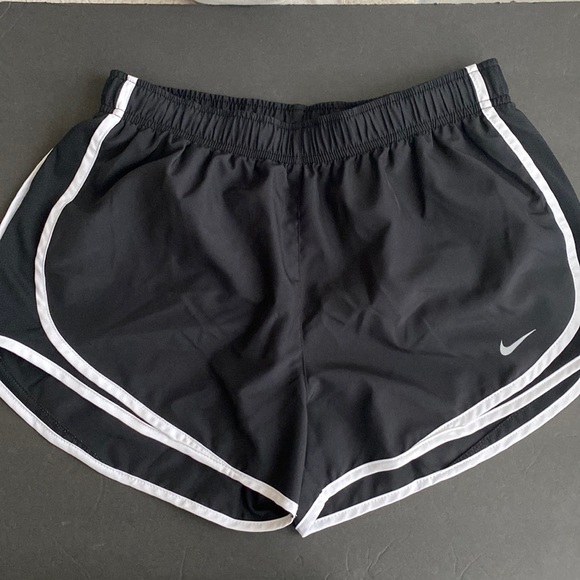 Nike Pants - Nike Dri-Fit Black & White Tempo Running Shorts M